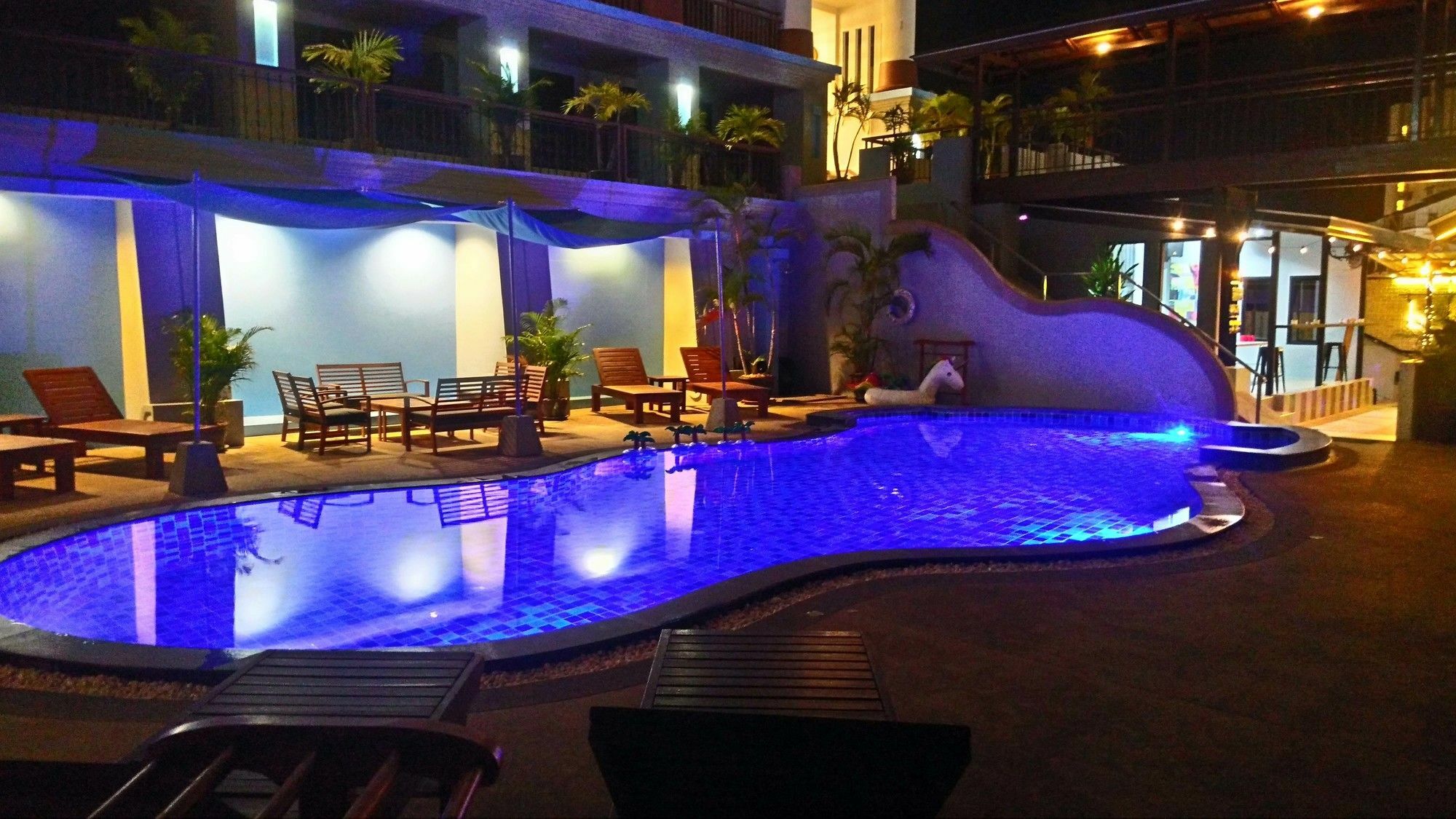 Auberge de jeunesse Bodega Phuket (adults Only)